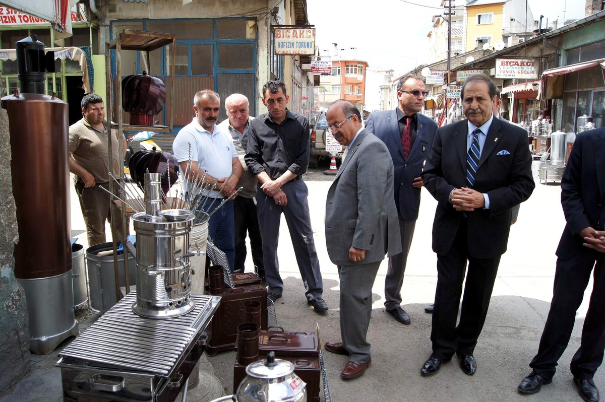 Vali Ali Kolat Esnaf Temsilcilerinin Sorunlarını Dinledi