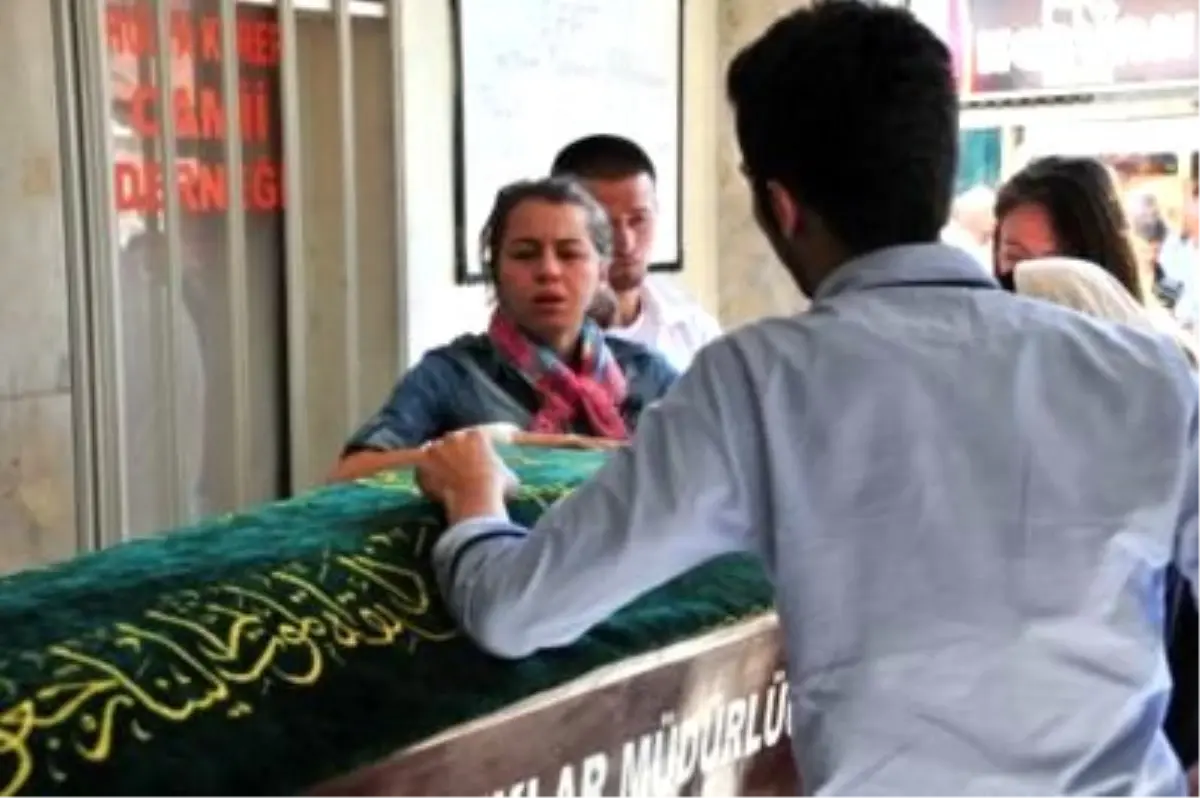 Yeni Gelin Eşinin Cenazesine Koştu