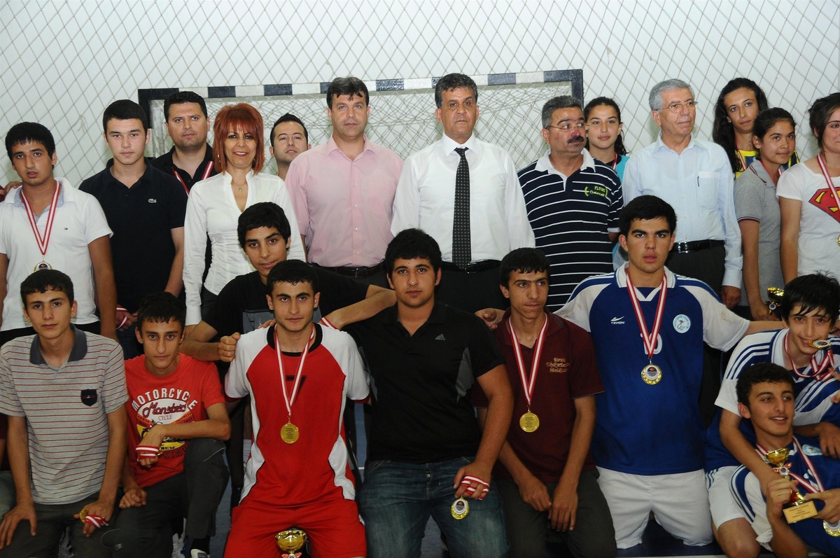 Yenişehir Hentbol Turnuvası Sona Erdi