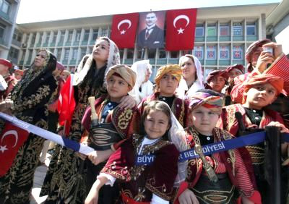 19 Mayıs Atatürk'ü Anma, Gençlik ve Spor Bayramı'nı Kutluyoruz