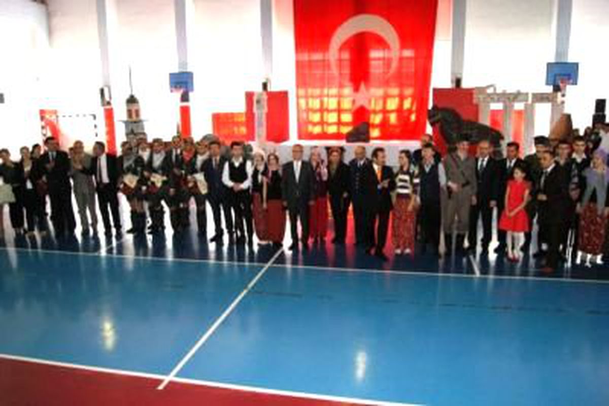 19 Mayıs Bandırma\'da Kutlandı