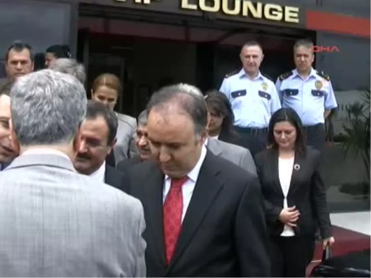 Başbakan Yardımcısı Arınç Antalya\'da