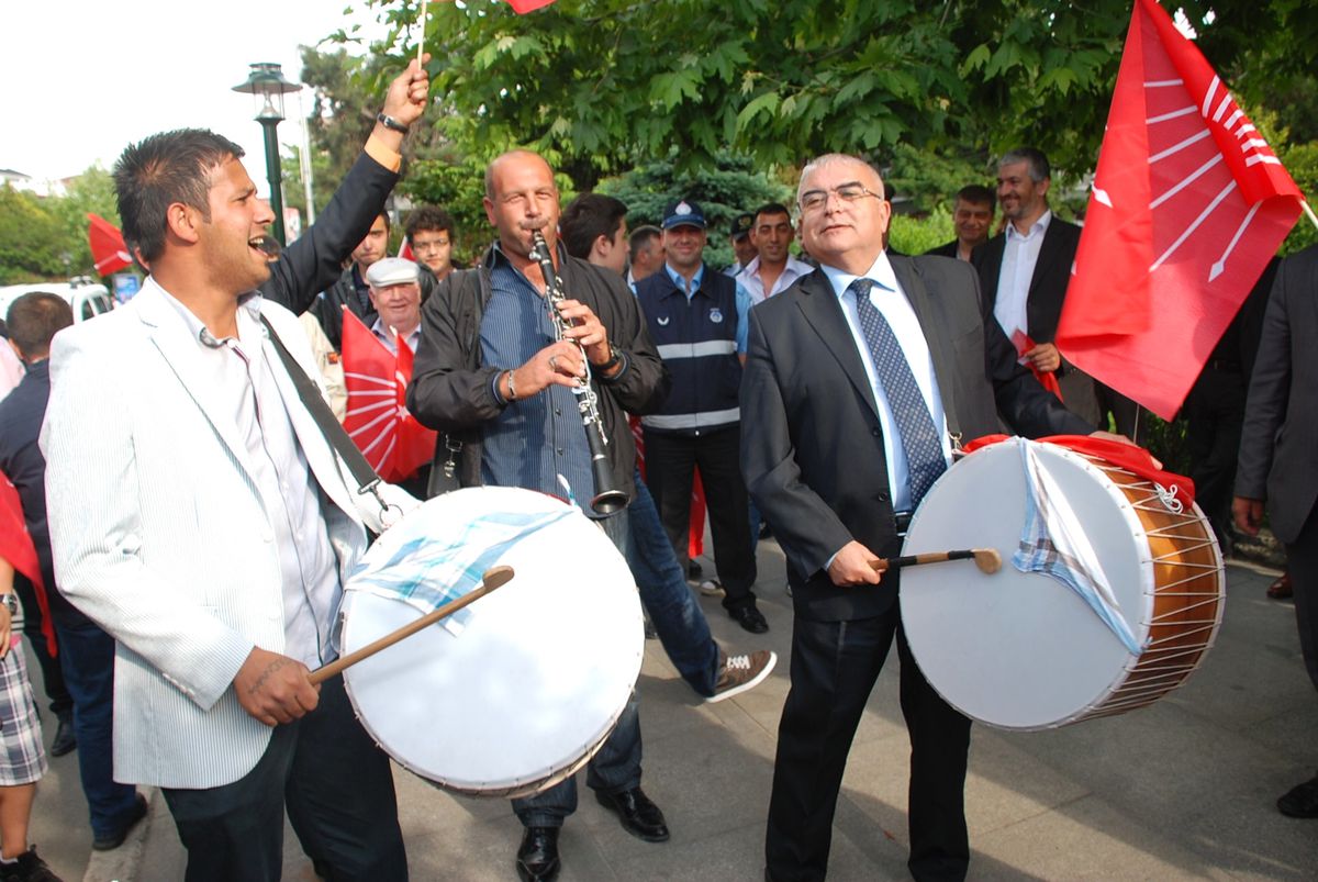 Başkan Baysan Davul Çaldı