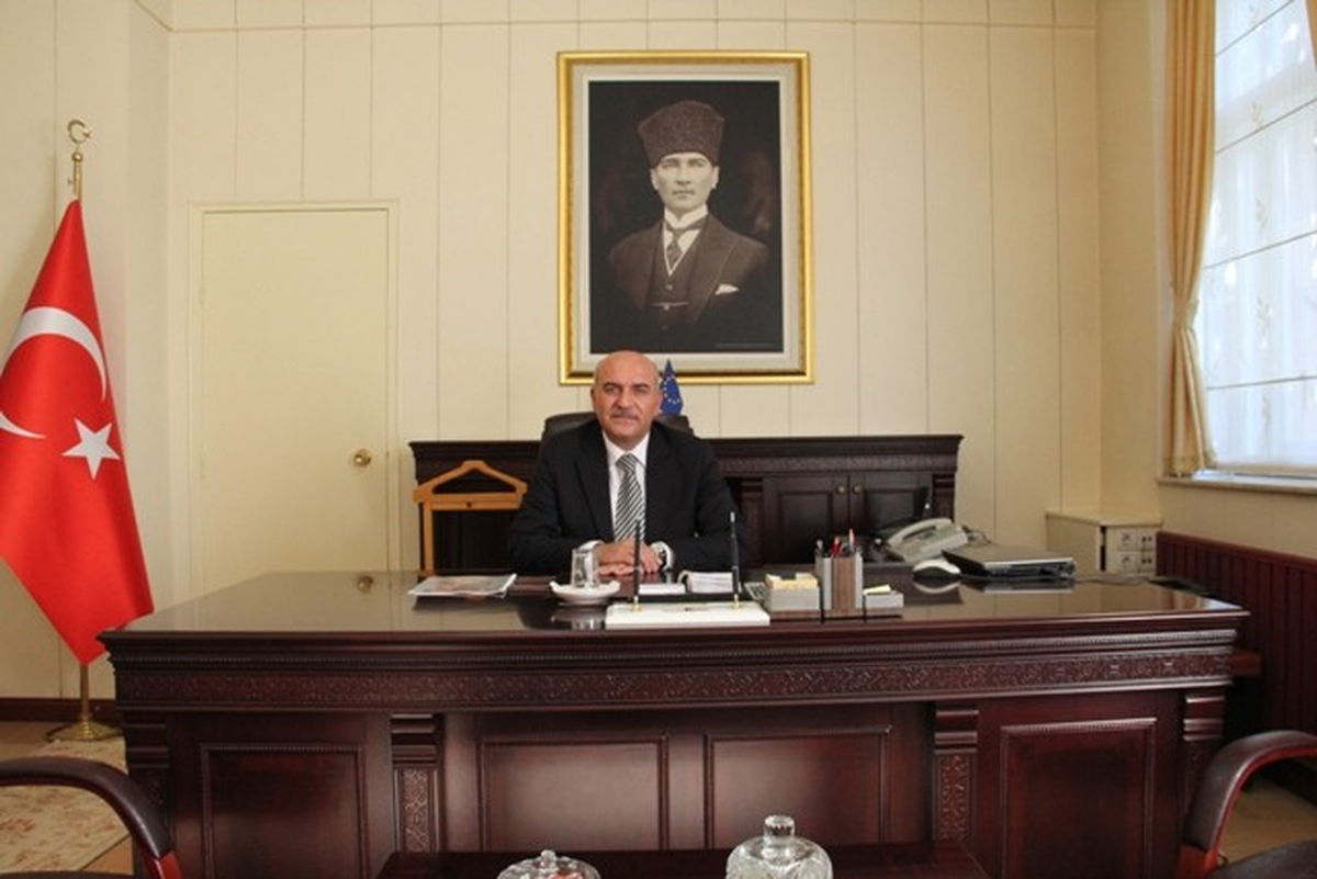 Bayburt Valisi İpek\'ten 19 Mayıs Mesajı