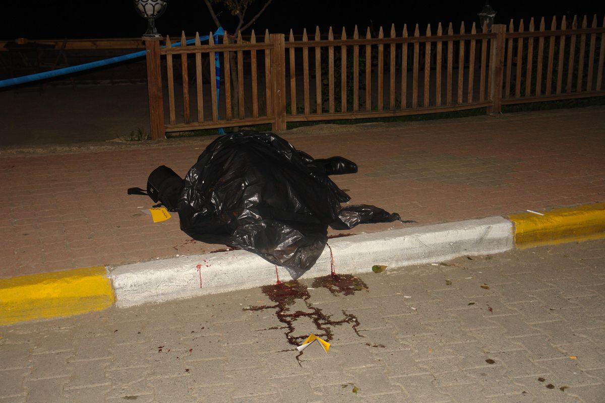 Birlikte Alkol Aldığı Arkadaşını Başından Vurdu