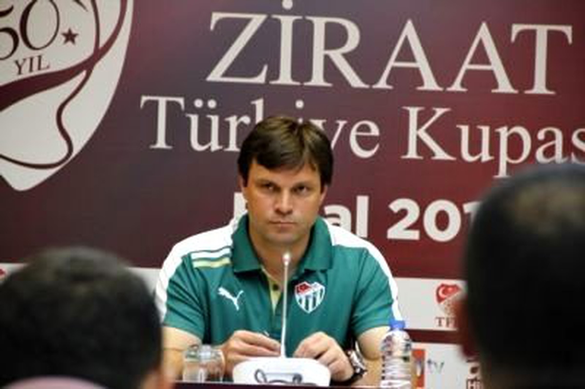 Bursaspor Teknik Direktörü Ertuğrul Sağlam: '3 Transfer Olacak'