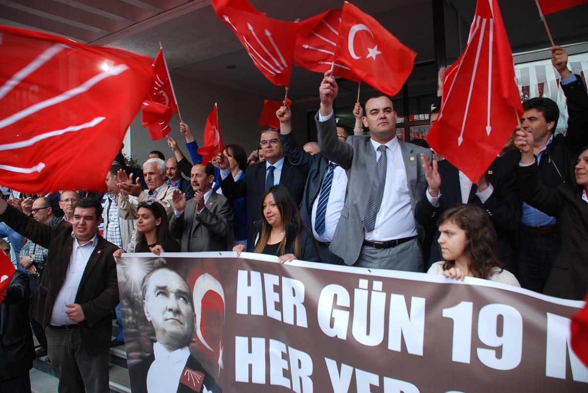 CHP Çorlu İlçe Örgütü\'nden 19 Mayıs Yürüyüşü