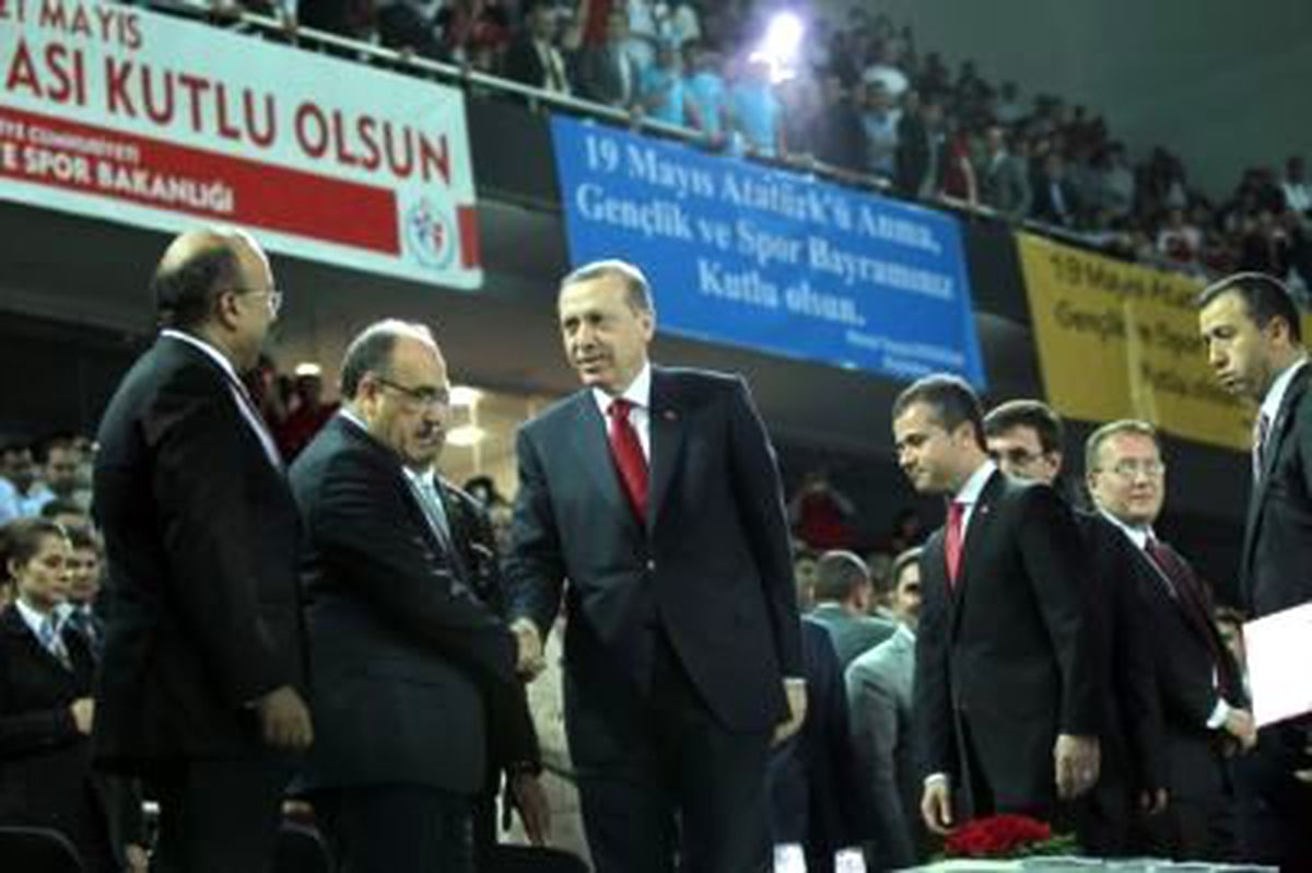 Erdoğan, Türkiye 2. Gençlik Şurası\'nda Konuştu
