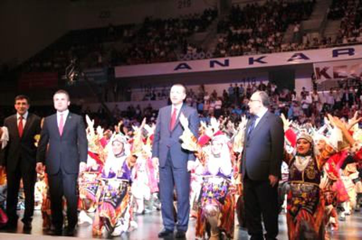 Erdoğan, Türkiye 2. Gençlik Şurası'nda Konuştu