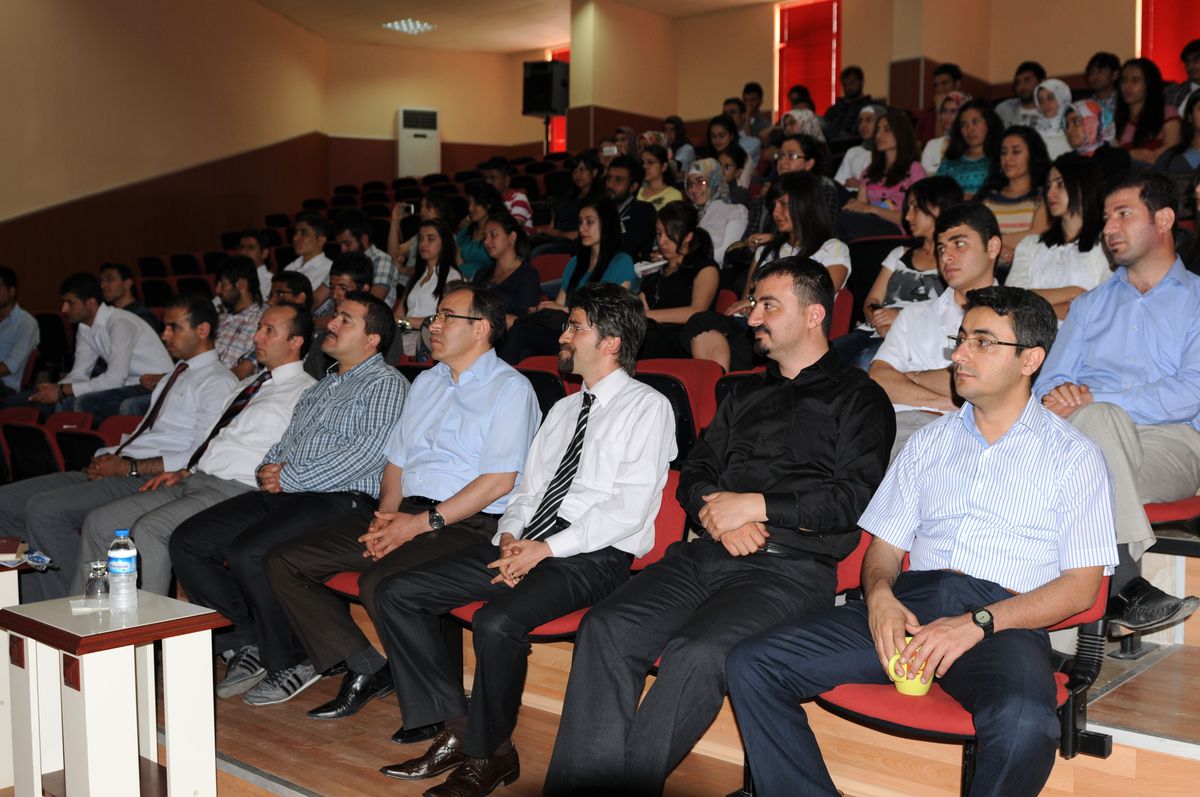 Felsefe Topluluğu\'ndan Seminer