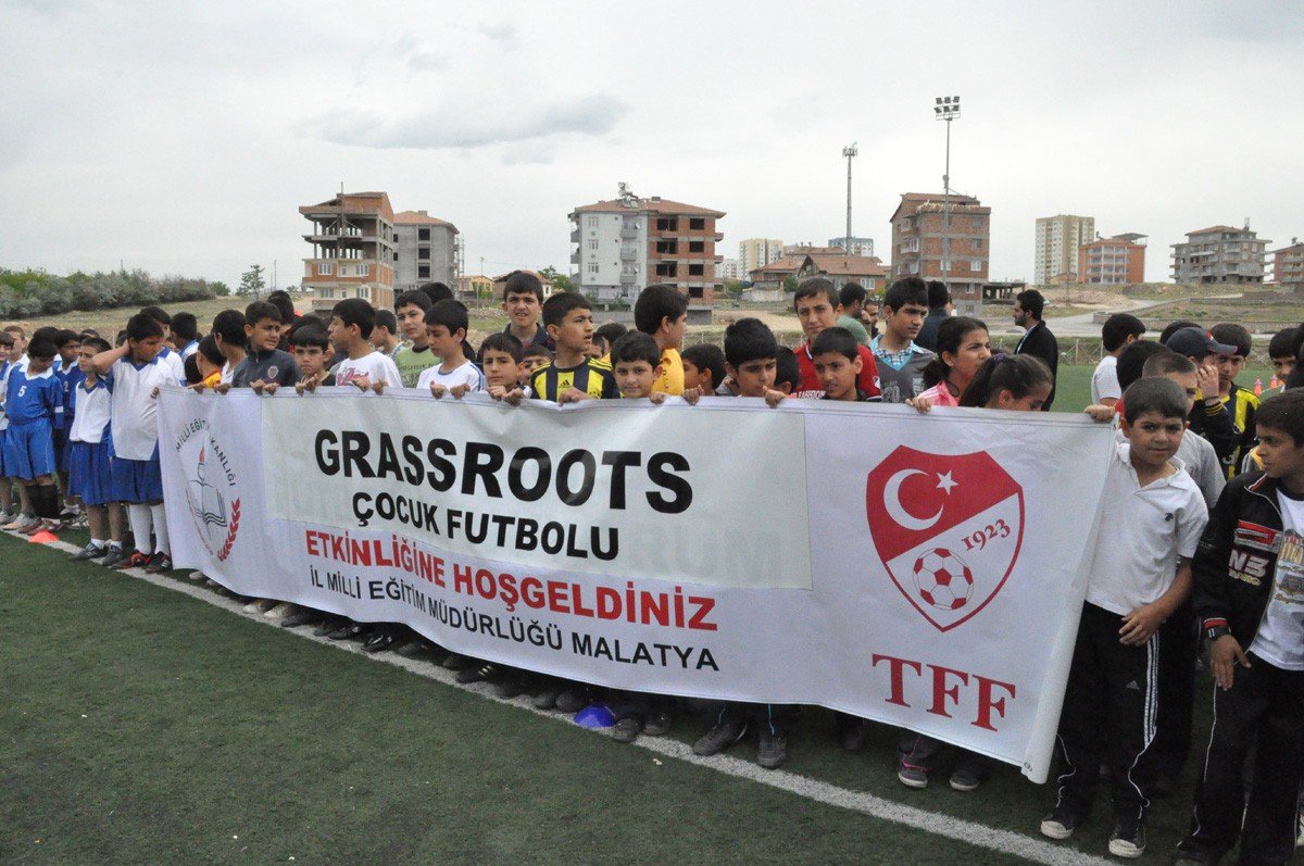 Grassroots Çocuk Futbol Etkinliği Günü
