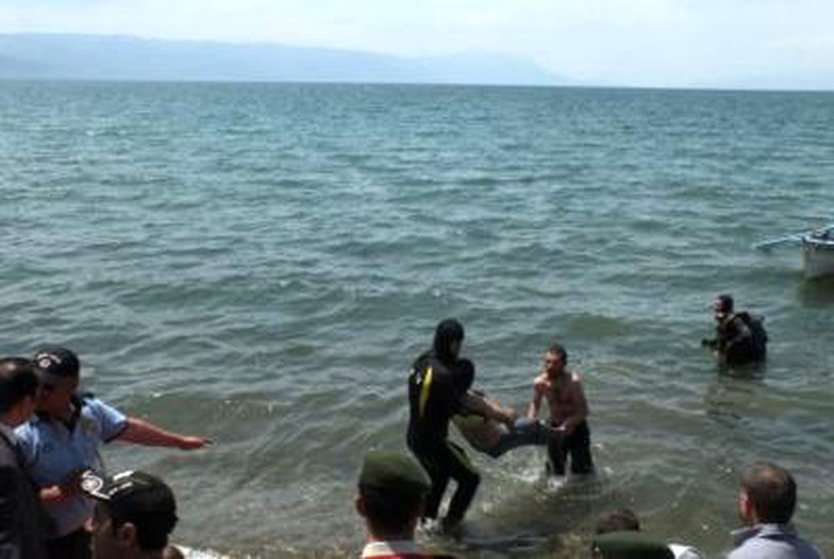 İznik Gölü'nde Boğulan Gencin Cenazesi Toprağa Verildi
