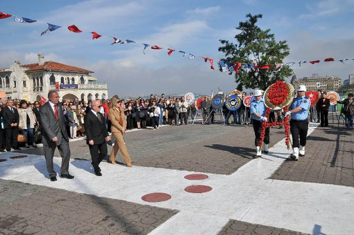 Kadıköy\'de 19 Mayıs Kutlaması