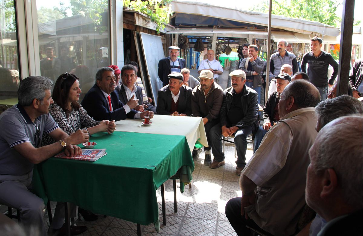 Kamer Genç, Partisinin Çorum'daki 19 Mayıs Kutlamalarına Katıldı