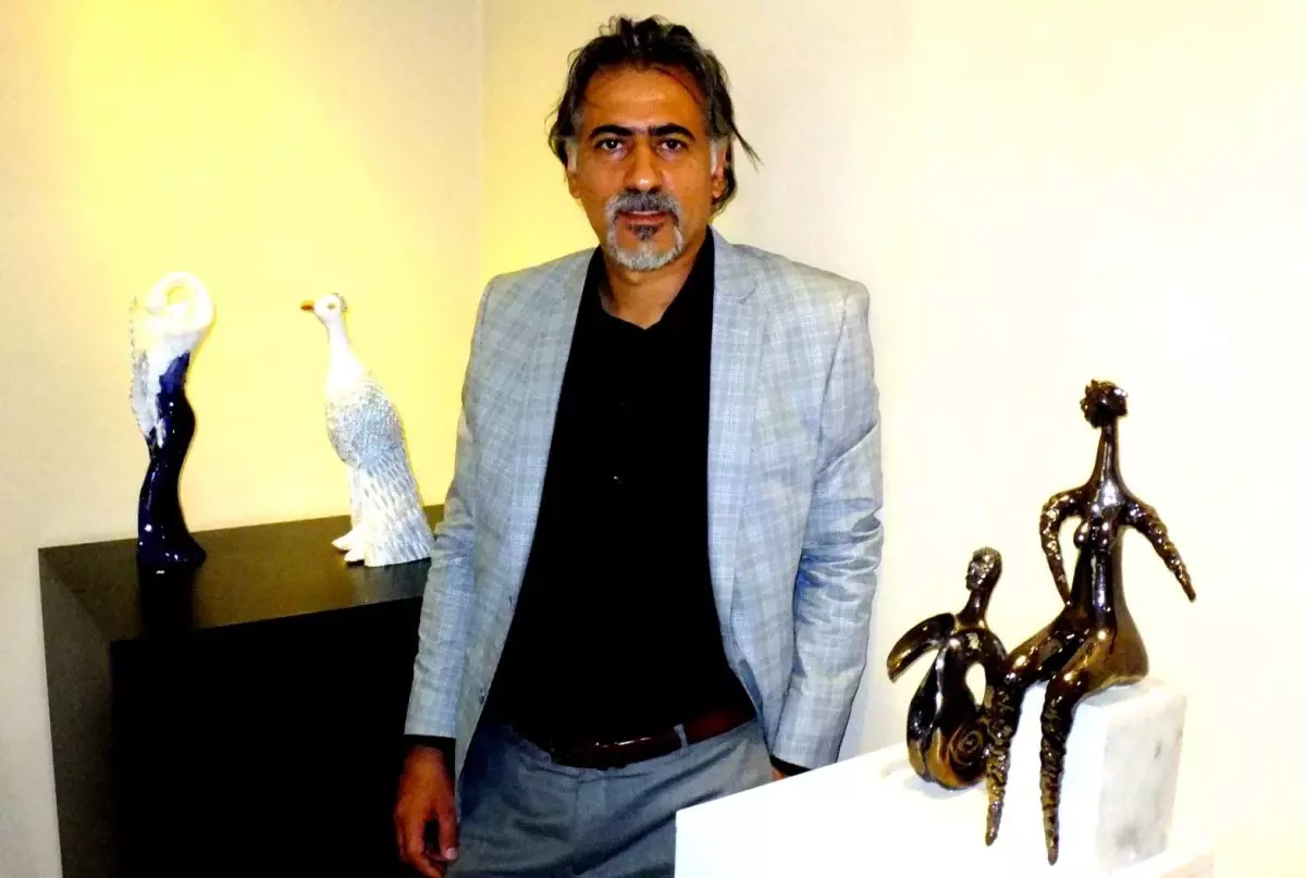 Karacasu Seramiği İzmir\'de Sergileniyor