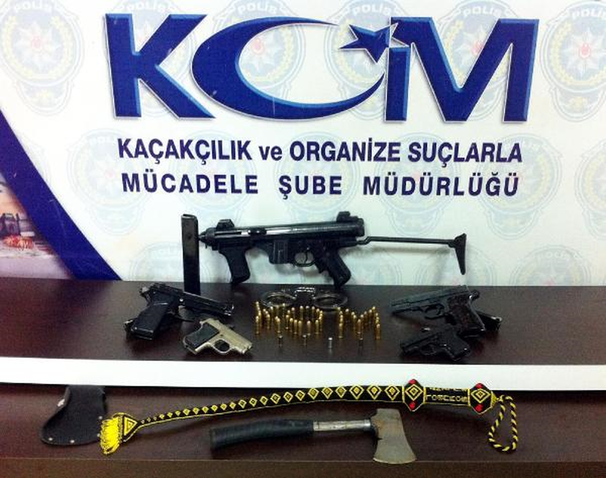 Kırbaçlı, Baltalı, Kelepçeli, Tabancalı Örgüt Operasyonu