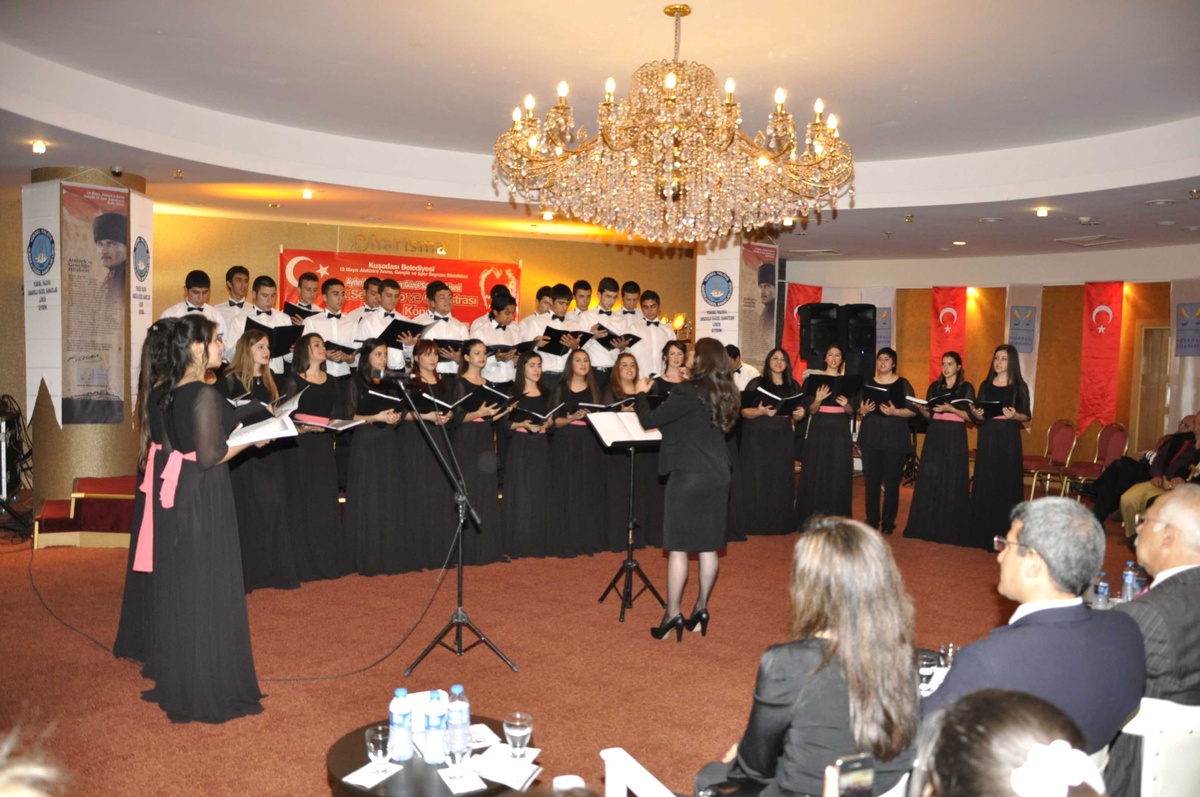 Kuşadası\'nda Gençlik Haftası Etkinlikleri