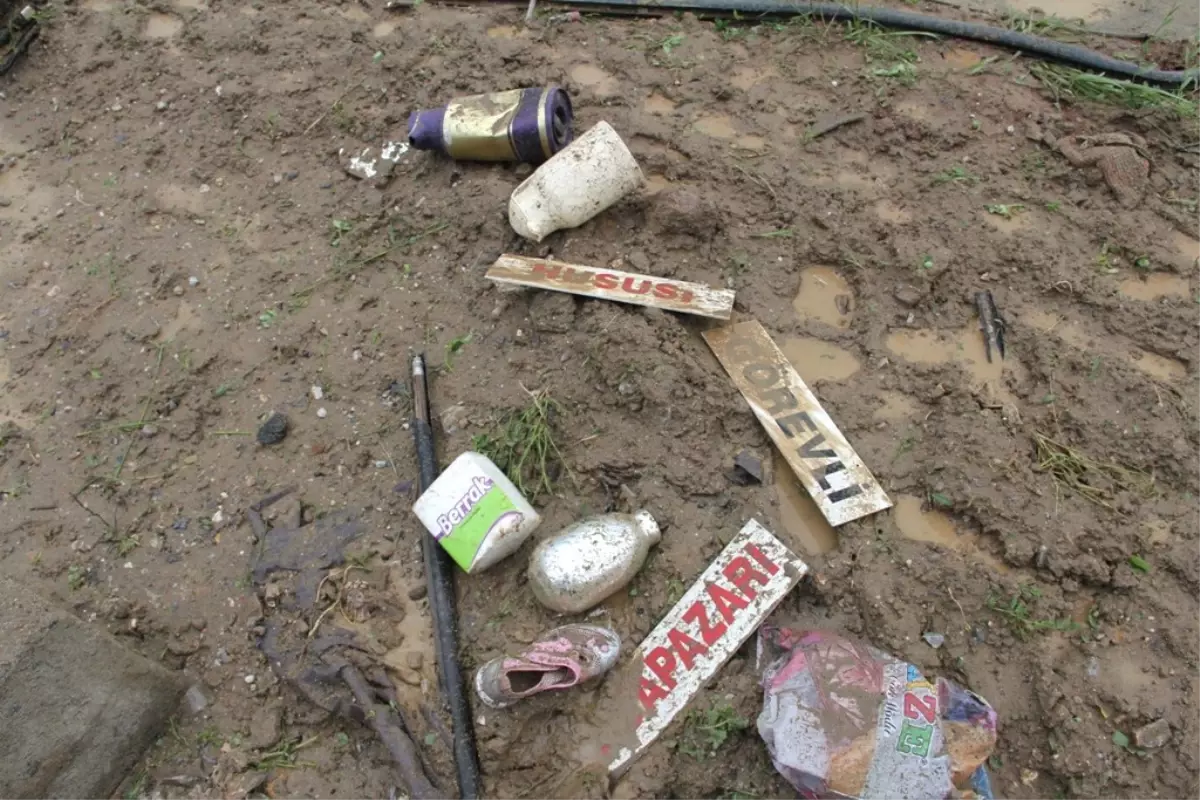 Öğrencileri Taşıyan Midibüs ile Otobüs Çarpıştı: 30 Yaralı