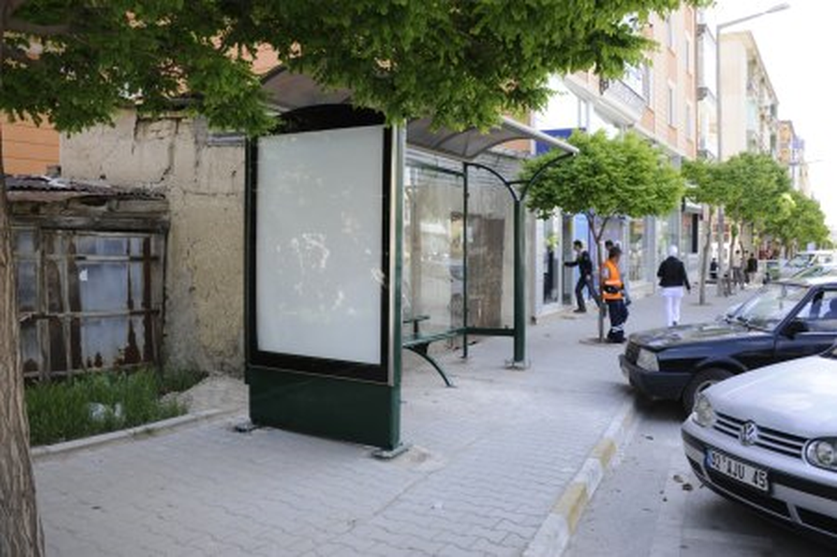 Otobüs Durakları Yenileniyor