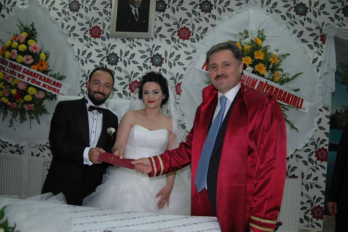 Özyalın ve Elbay Ailelerinin Mutlu Günü