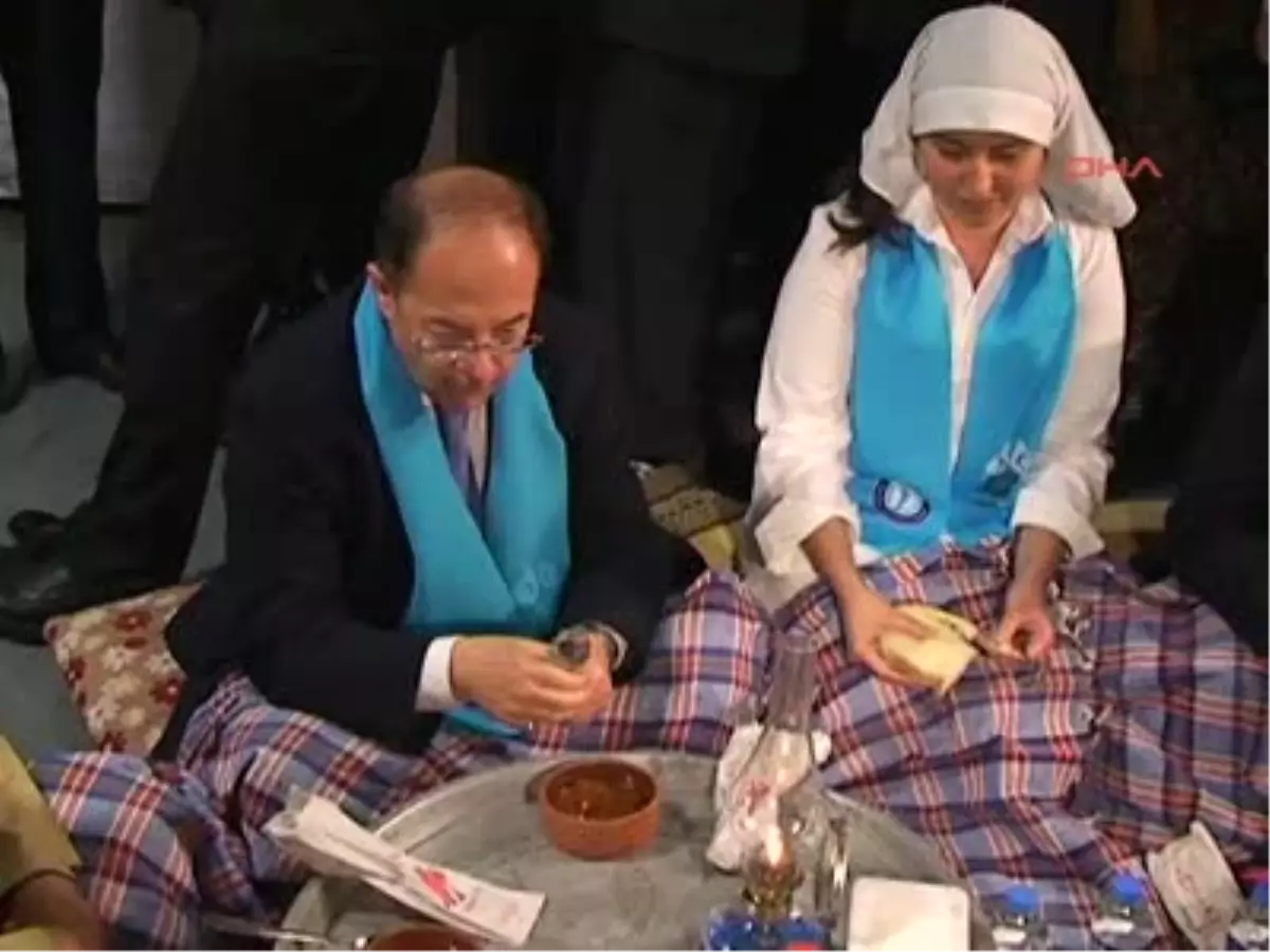 Şehit Tıbbiyelileri Anma Törenine Bakan Akdağ da Katıldı