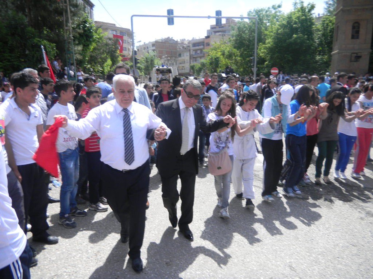 Siirt\'te 19 Mayıs Atatürk\'ü Anma Gençlik ve Spor Bayramı Kutlamaları