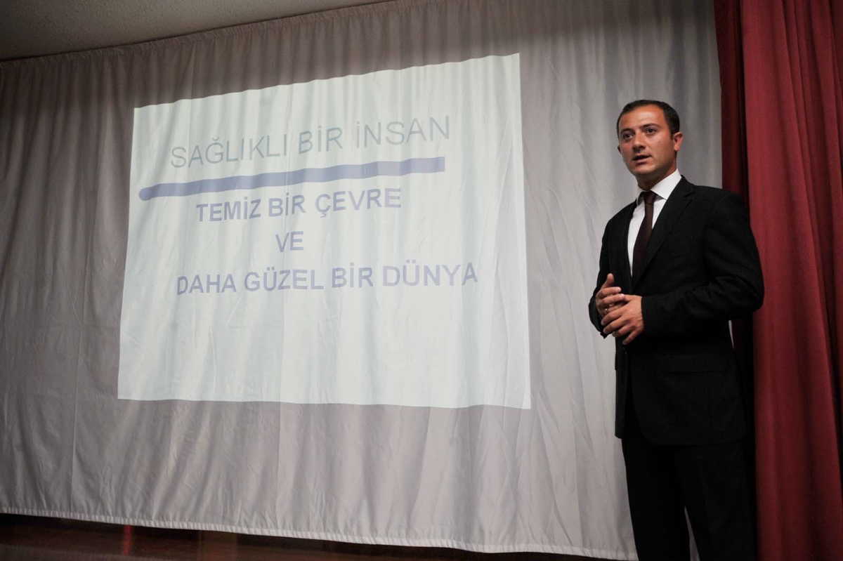Temizlik İşleri Müdürlüğü'nden Gençlere Temizlik Semineri