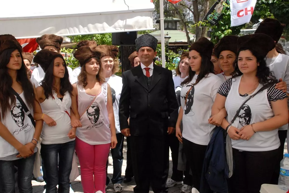 Temsili Atatürk Bandırma Vapuru ile Uğurlandı