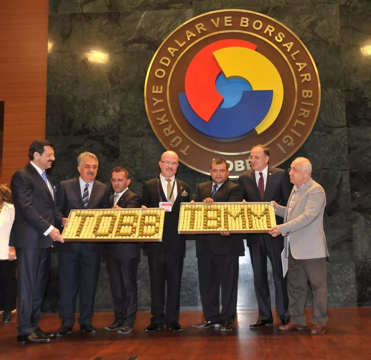 TOBB\'da Hizmet Şeref Belgesi ve Plaket Töreni