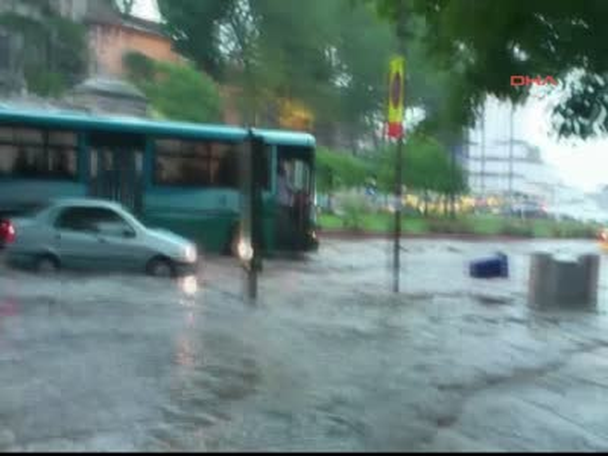 Üsküdar Göle Döndü