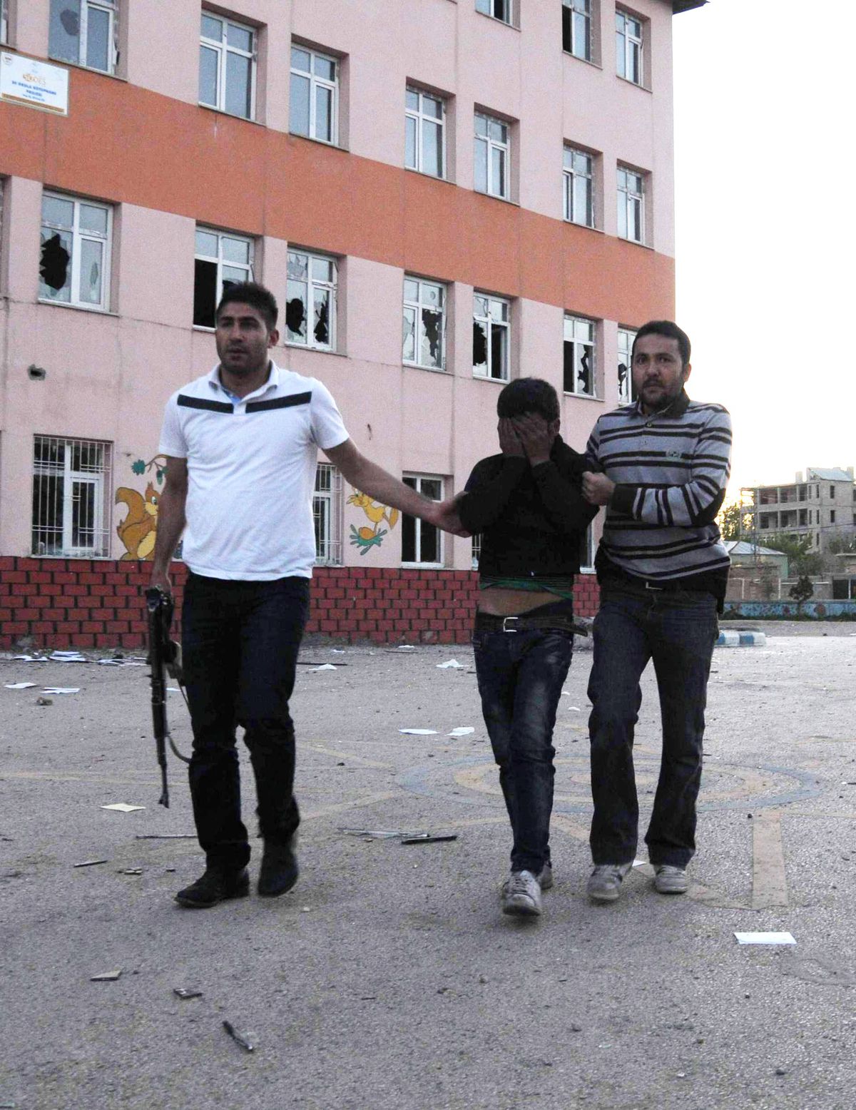 Yıkım Kararı Çıkan Okul Yağmalandı