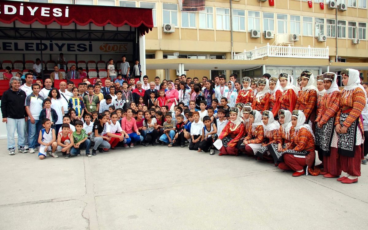 3 Bin Sporcuya Ödül Verildi