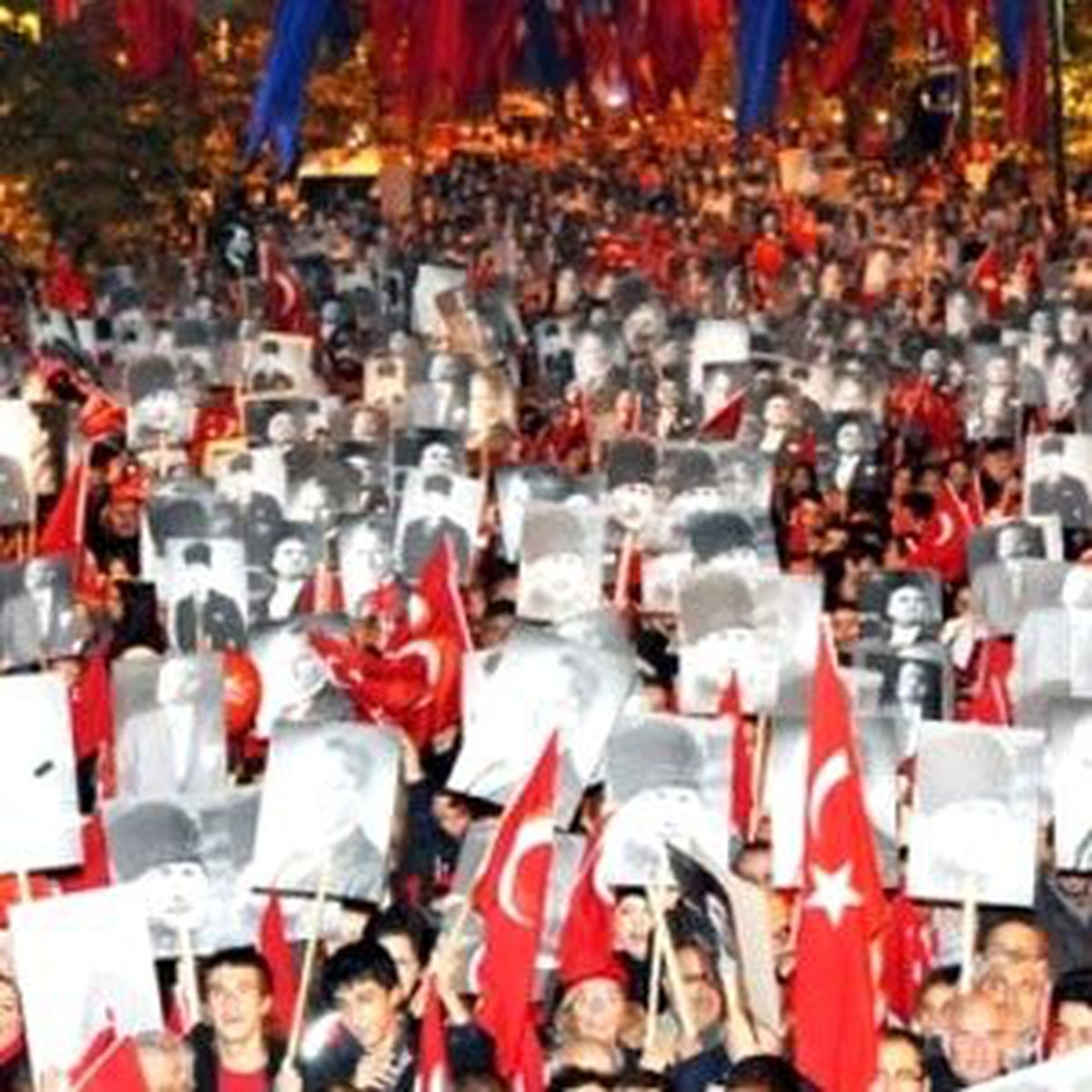 Bağdat Caddesi\'nde 19 Mayıs Coşkusu Kamera.