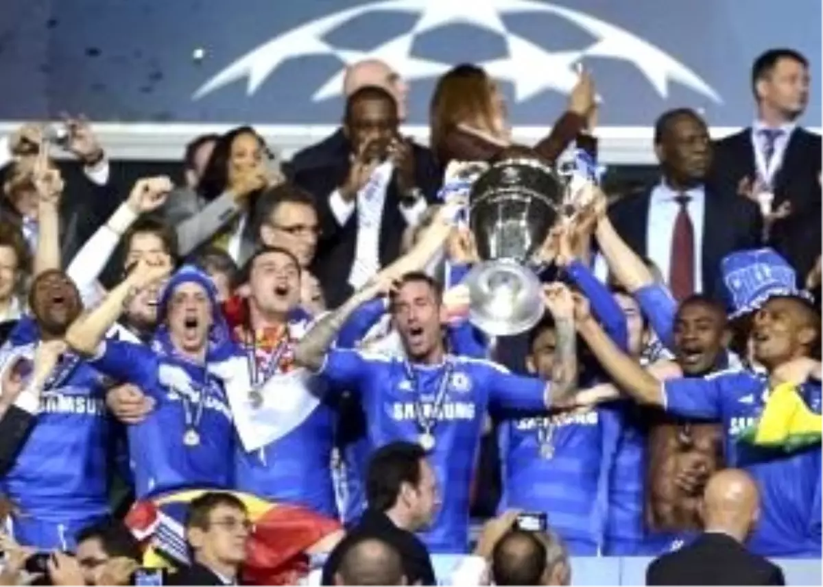 Allianz Arena\'da İlk 11\'ler