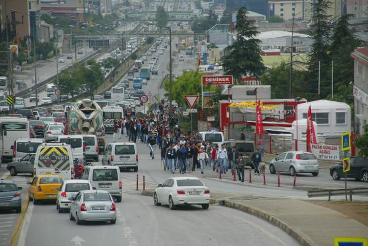 D-100 Karayolu\'nda Holigan Dehşeti