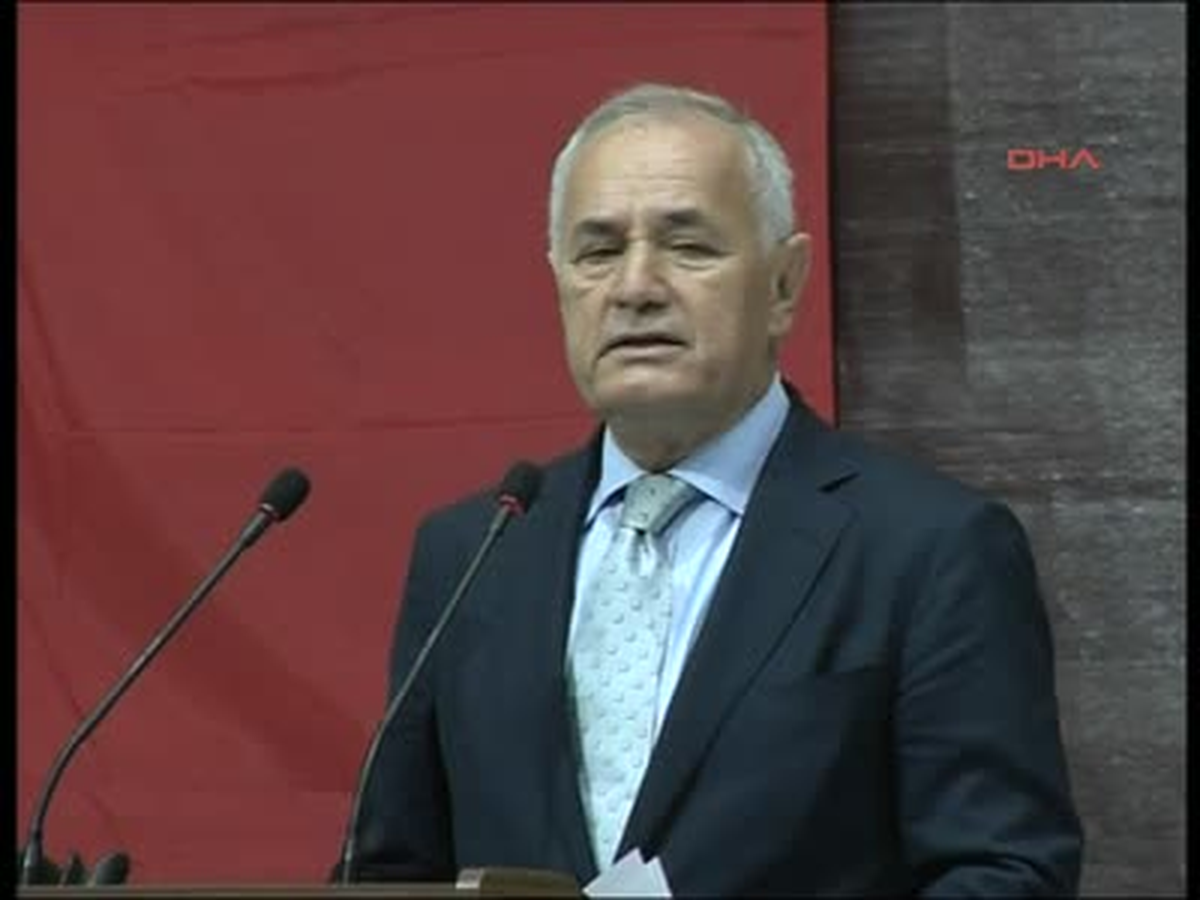 Fenerbahçe'de Aziz Yıldırım, Rekor Oyla Yeniden Başkanlığa Seçildi