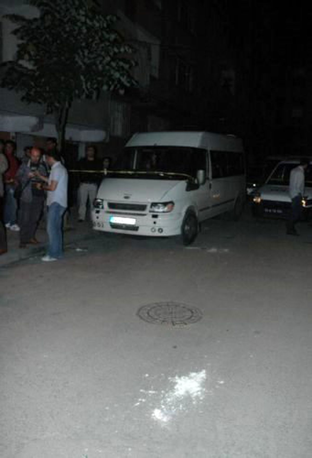 Gazıosmanpaşa\'da Ses Bombası Patladı