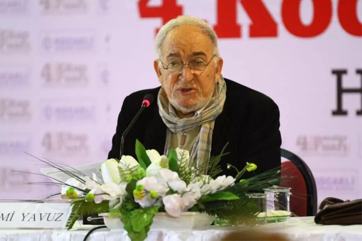 Hilmi Yavuz, 'İstanbul 40 Yıldır Şiire Hasret'