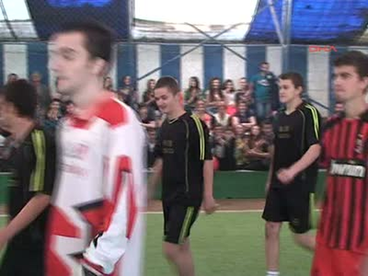 Kosova'da 19 Mayıs Gençlik Ligi Futbol Turnuvası Düzenlendi