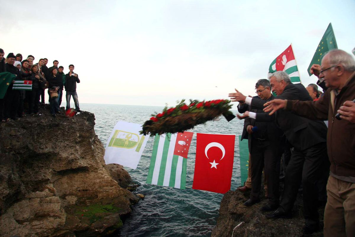 Sürgün Ateşi Kocaeli\'nde Yakıldı
