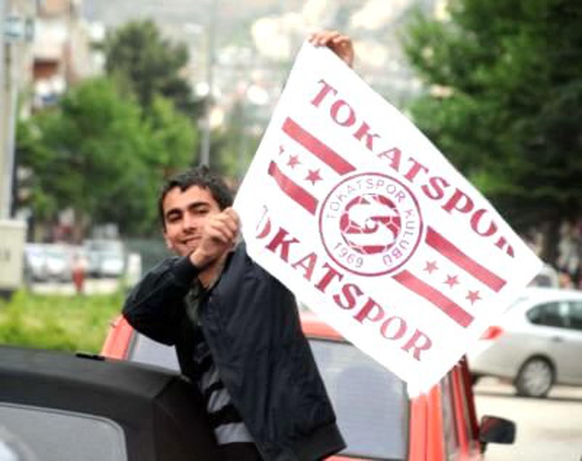 Tokatspor Ligde Kaldı