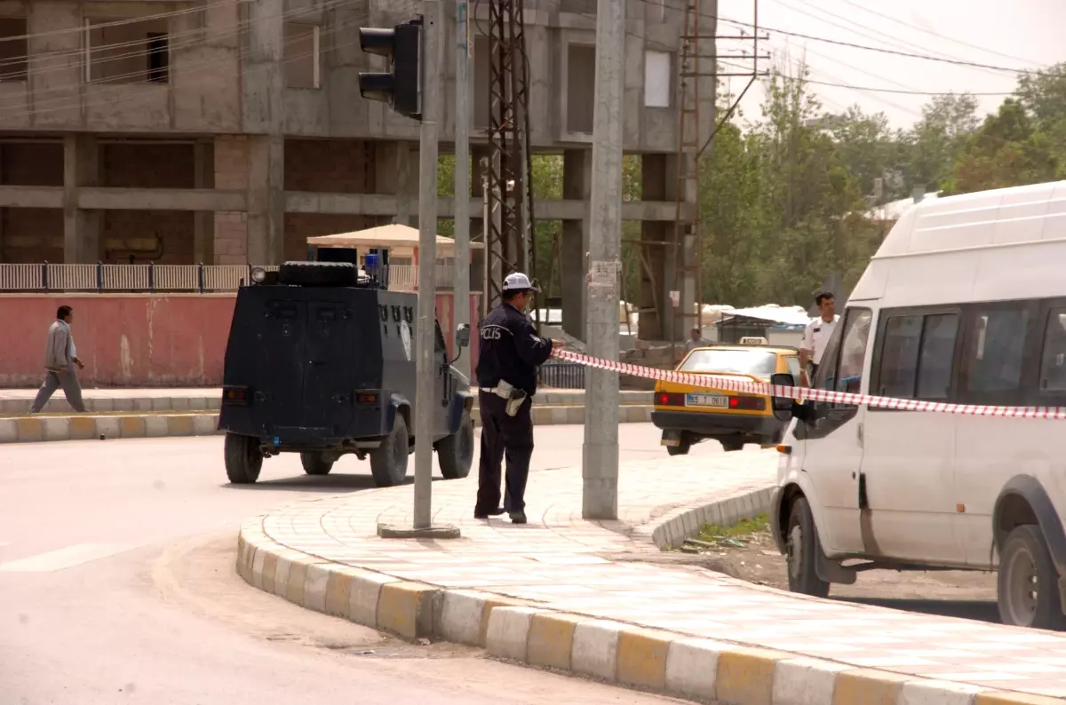 Unuttuğu Poşet Polisi Alarma Geçirince Özür Diledi