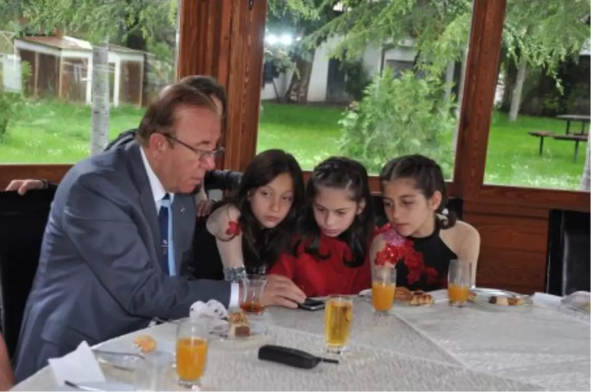 19 Mayıs Ataürk\'ü Anma, Gençlik ve Spor Bayramı Kutlandı