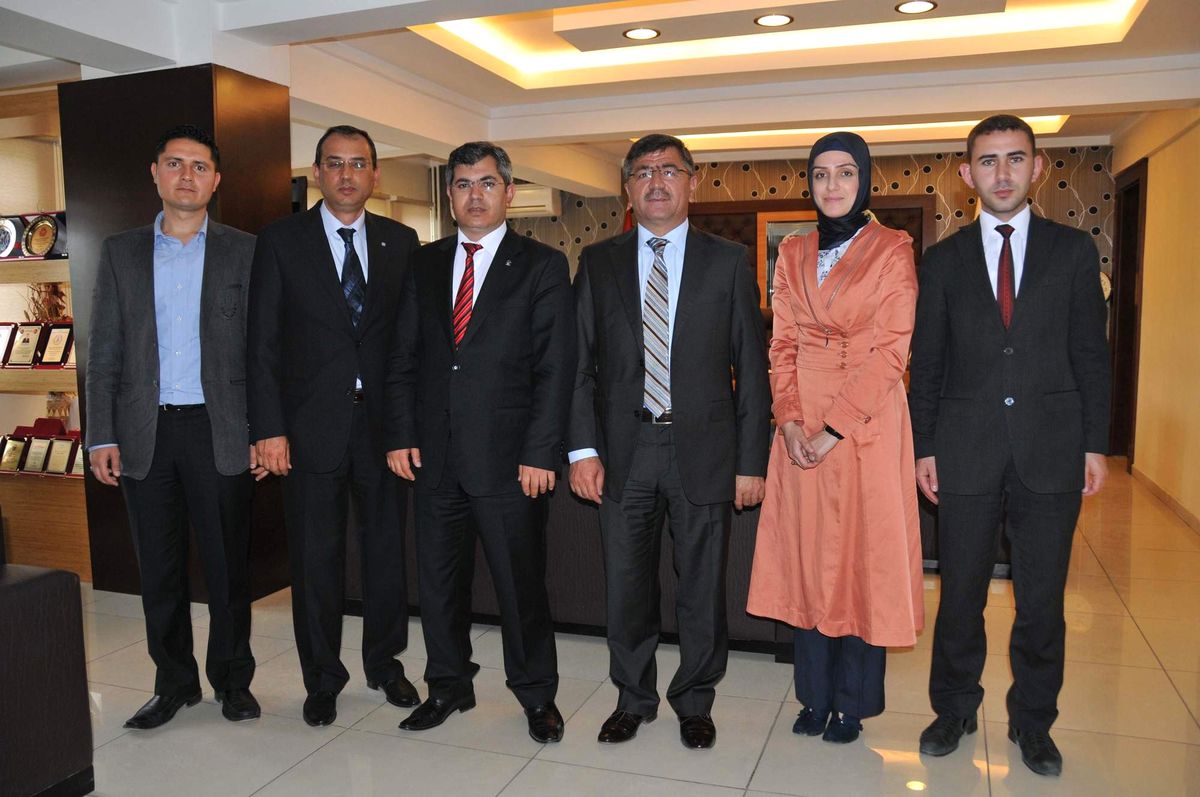 AK Parti'den Başkan Akdoğan'a Ziyaret