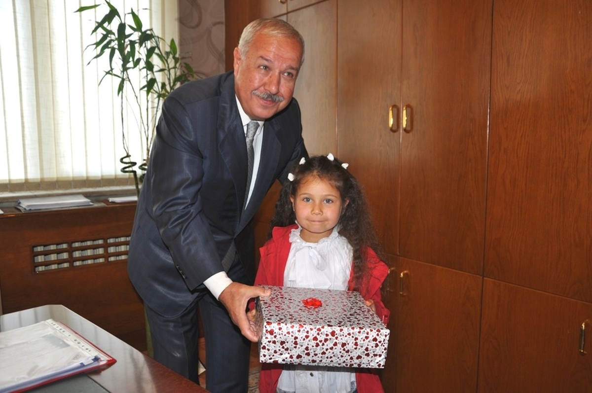 Anasınıfı Öğrencilerinden Başkan Akdemir\'e Ziyaret