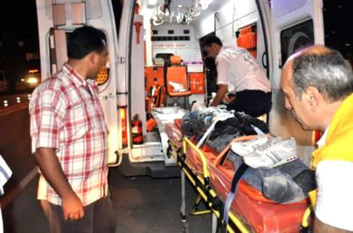 Beylikdüzü\'nde Trafik Kazası: 2 Yaralı