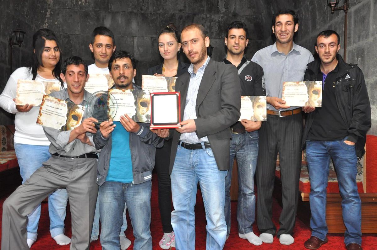 Bitlisli Tiyatrocular Holanda'ya Davet Edildi