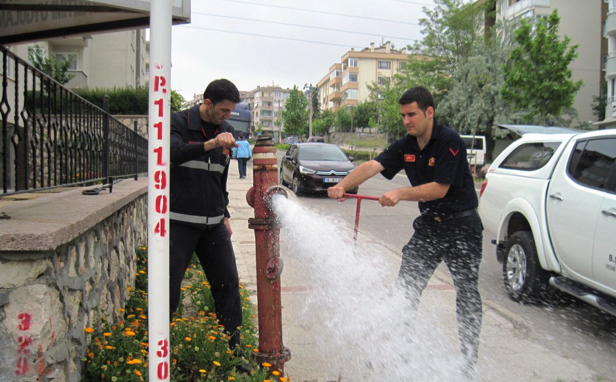 Büyükşehir İtfaiyesi Tedbiri Elden Bırakmıyor