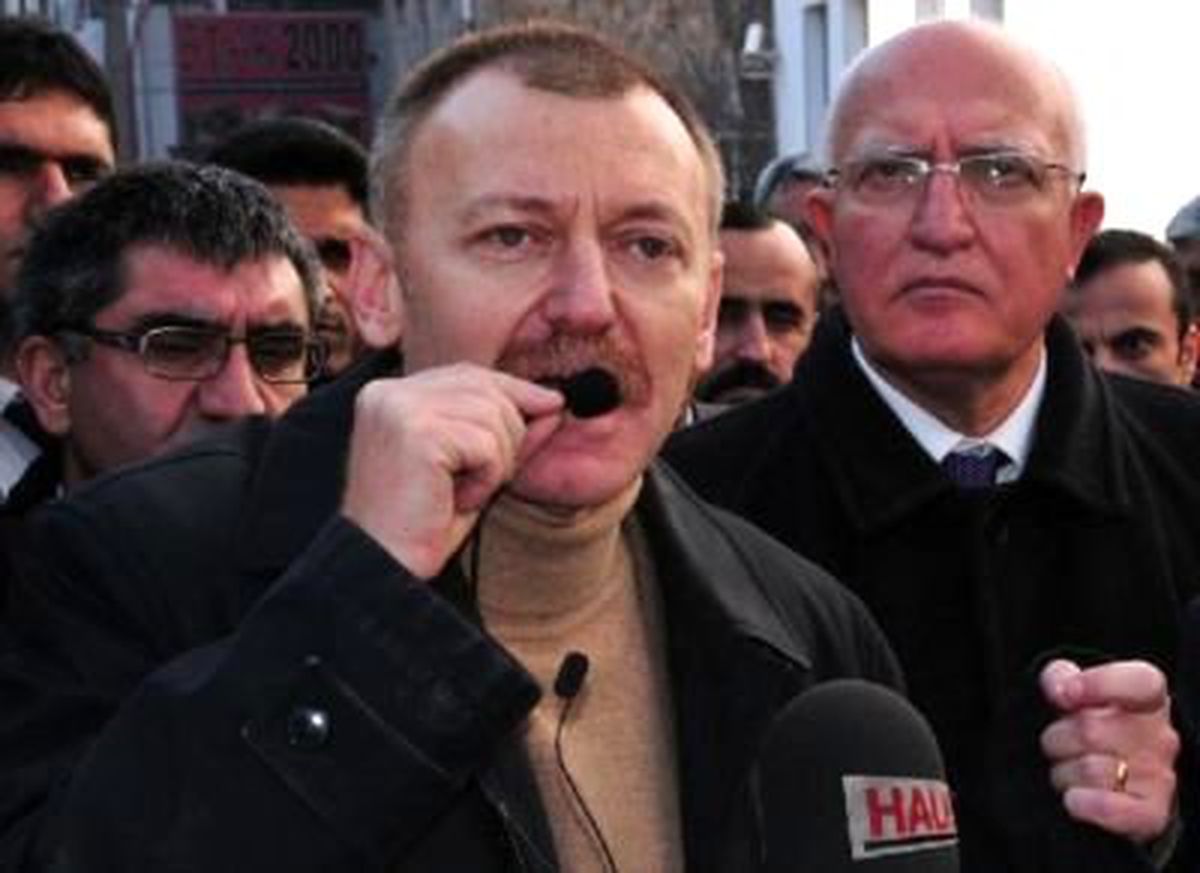 Chp\'li Acar\'dan Önseçim Teklifi