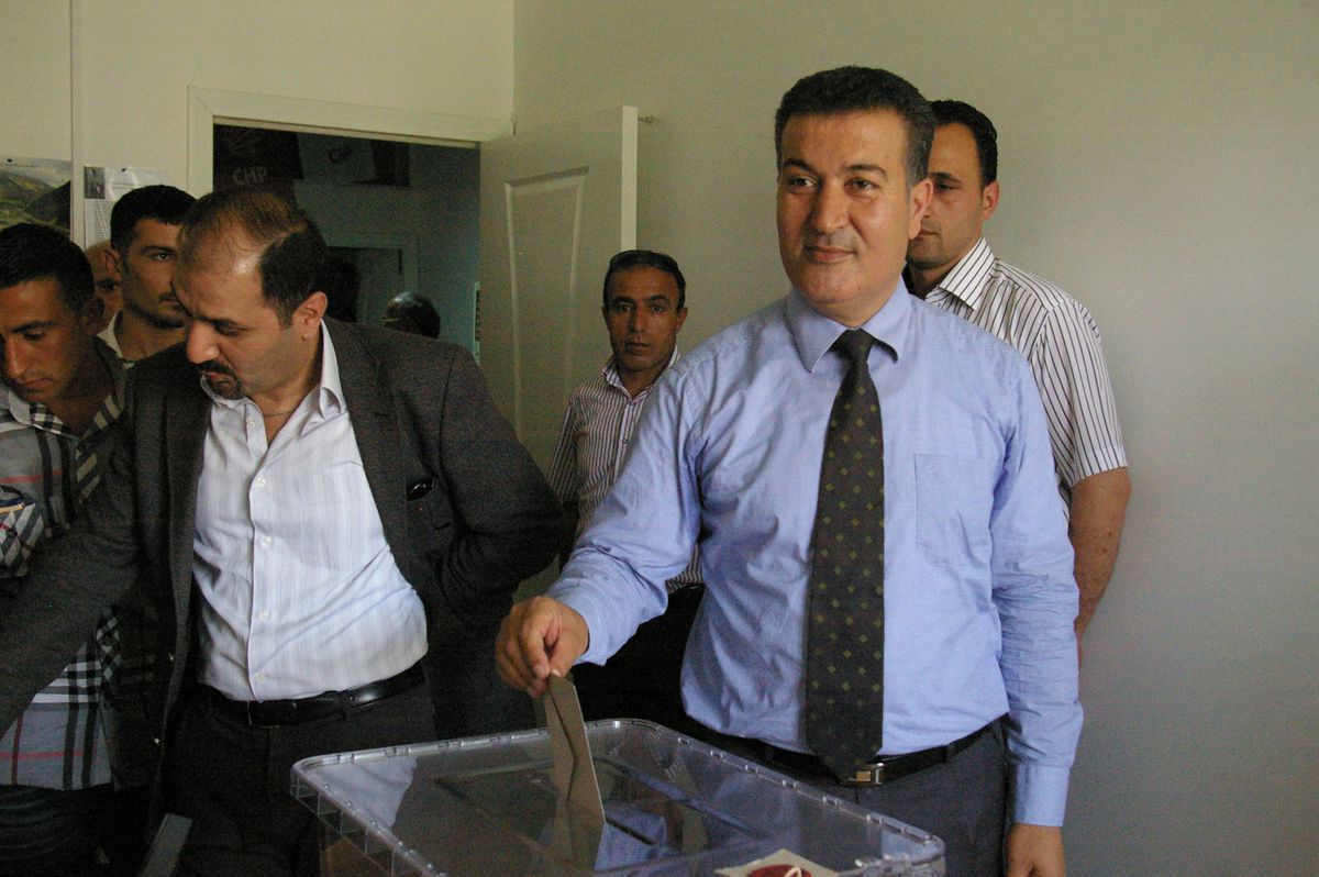 CHP Merkez İlçe Kongresi Yapıldı Eski Başkan Akınay Güven Tazeledi
